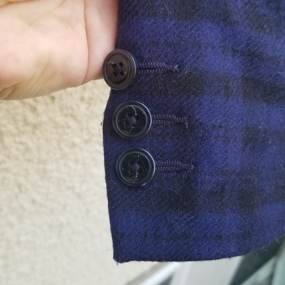 L.L. Bean blue and black plaid wool blazer size 12 - Picture 3 of 7